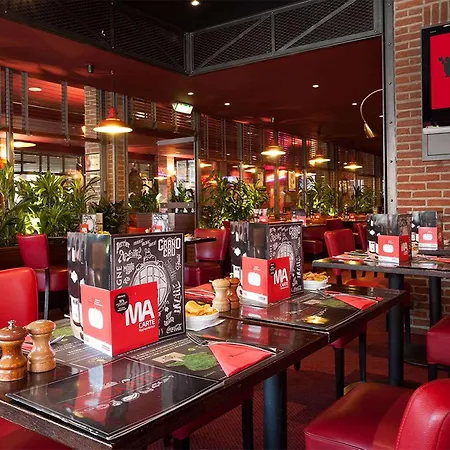 Forest Hill Velizy Hotel Meudon