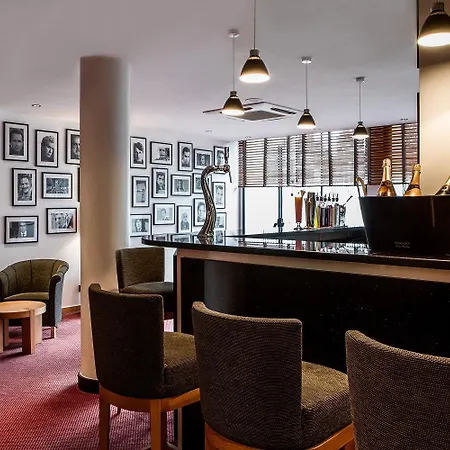 Forest Hill Velizy Hotel Meudon