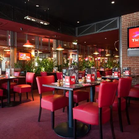 Forest Hill Velizy Hotel Meudon