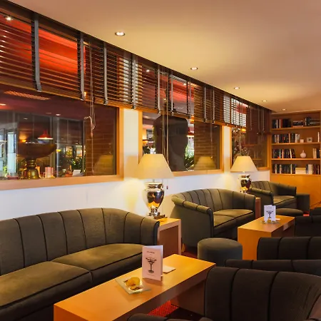 Forest Hill Velizy ムードン