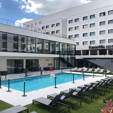 Hotel Forest Hill Velizy 4*