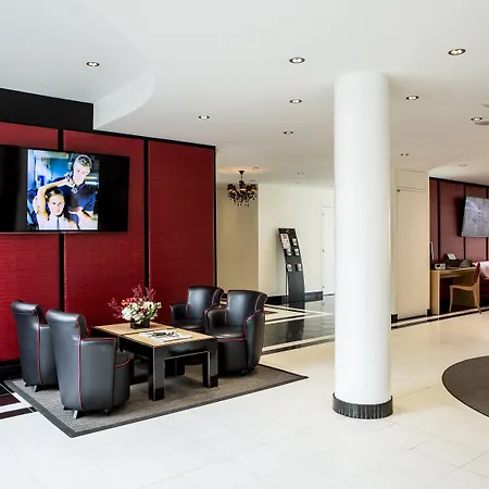 Forest Hill Velizy 4*