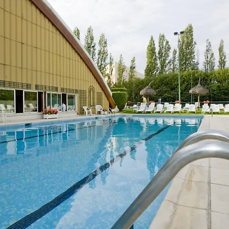 Forest Hill Velizy Hotel Meudon