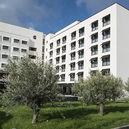Forest Hill Velizy 4* ムードン
