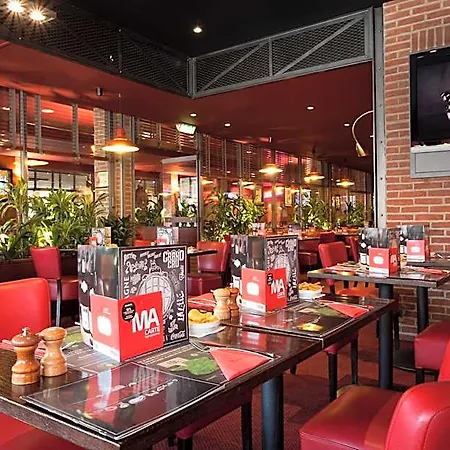 Forest Hill Velizy Hotel