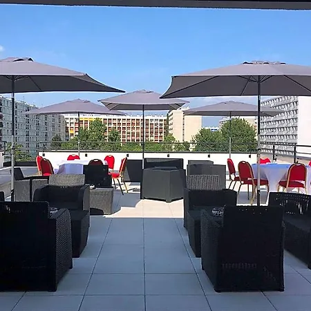 Forest Hill Velizy 4*