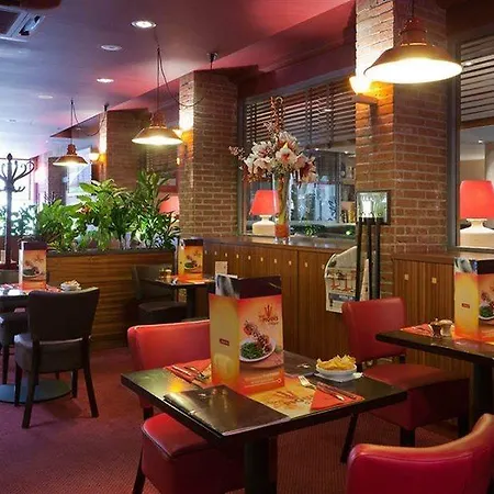 Hotel Forest Hill Velizy