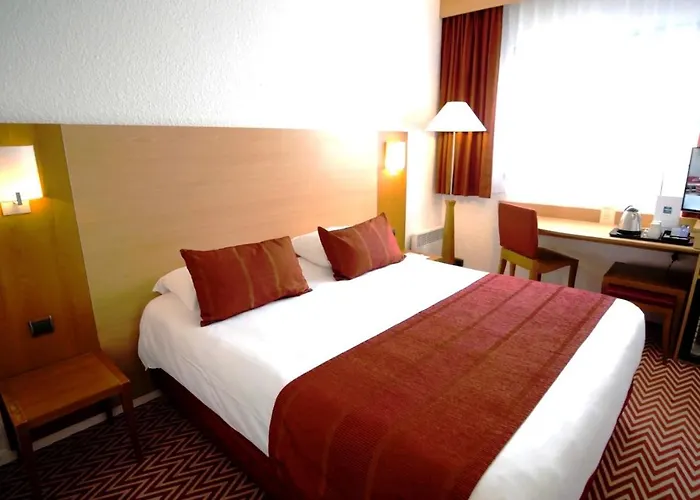 Forest Hill Velizy 4*