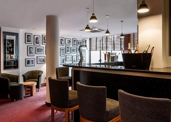 Forest Hill Velizy Hotel Meudon