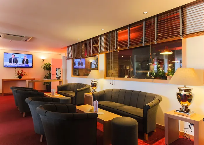 Forest Hill Velizy 4*