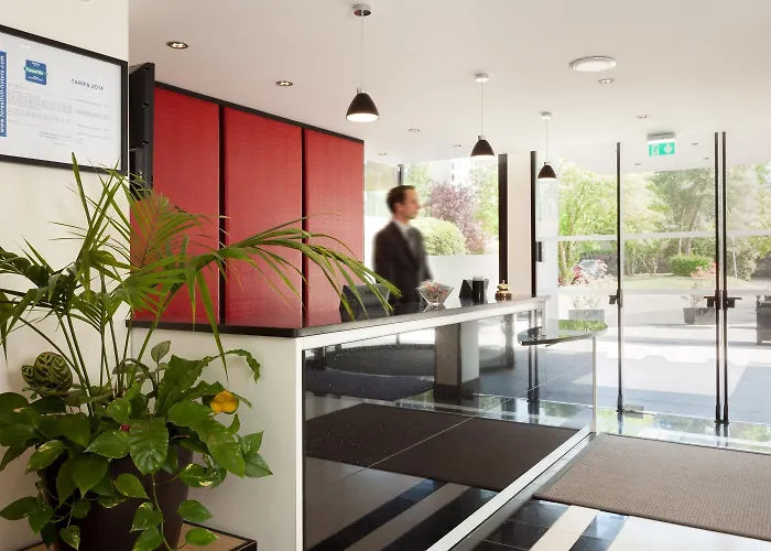 Forest Hill Velizy 4*