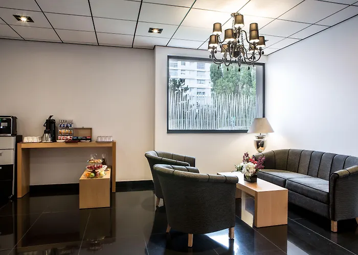 Hotel Forest Hill Velizy